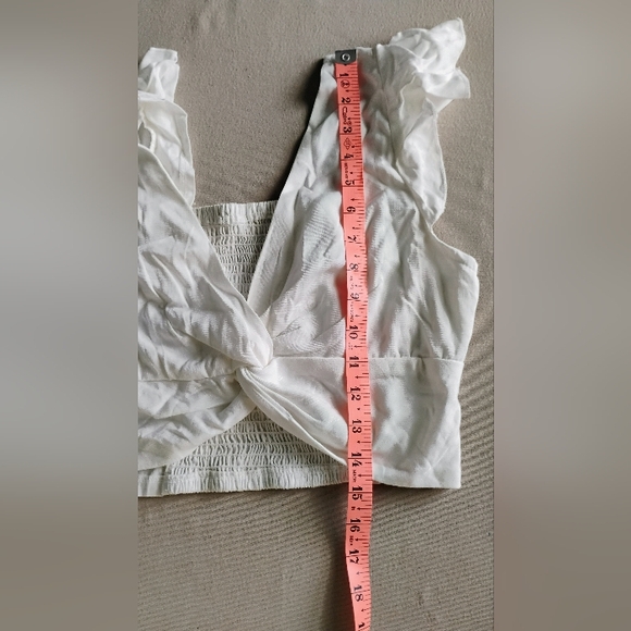 WHITE TWO PIECE SKIRT AND CROP TOP - Picture 8 of 9